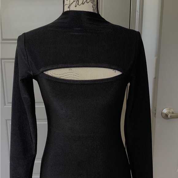 ⭐️ Sexy Black Dress ⭐️ - Picture 6 of 10